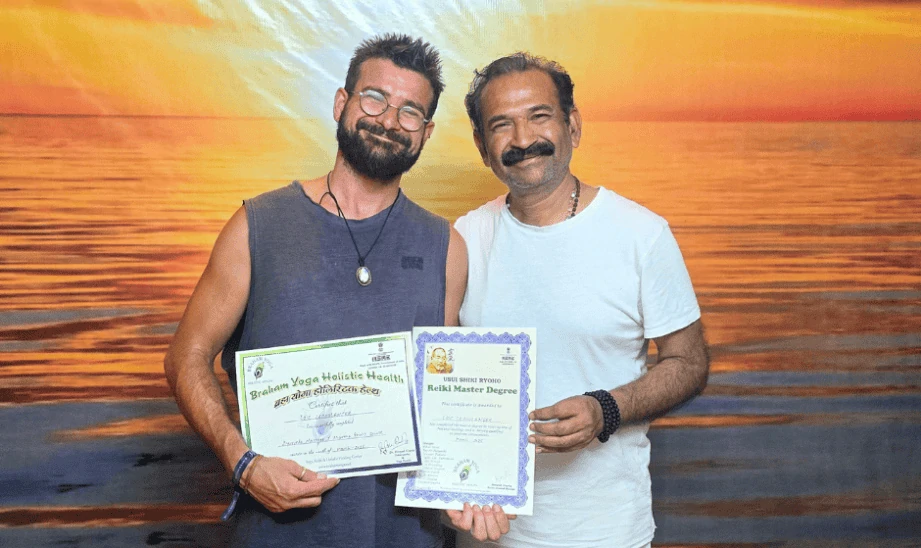 About Dr. Deepak Gupta 2